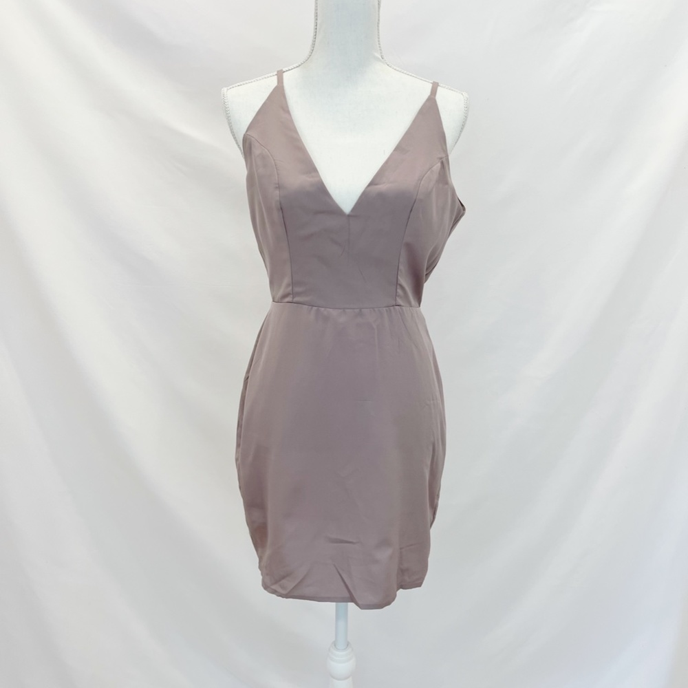 knee length dresses for ladies Rent Asos Design Curve Exclusive Midi Dress With Kimono Sleeve And Tie  Waist In Pleat In Lilac main image 0